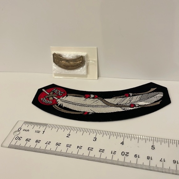 2005 Harley Davidson Owners HOG Jacket Patch Feather and Badge Pin - Picture 5 of 6